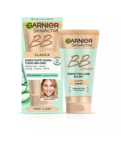 Feuchtigkeitscreme mit Farbe Garnier Skin Naturals Spf 15 Klar